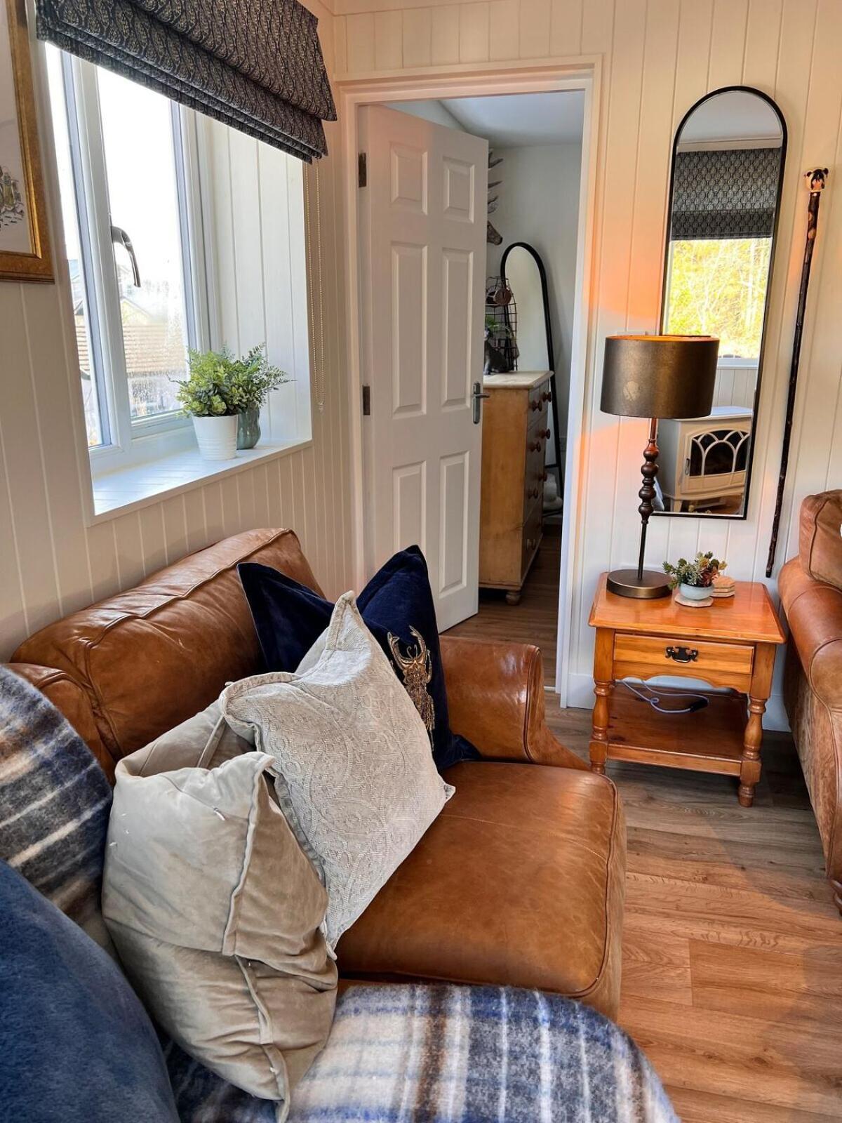 3 - Spectacular Views - Pizza Oven & Bbq Holiday home